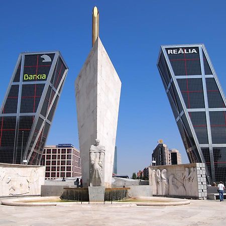 Апартаменти Atico Puerta De Europa Мадрид Екстер'єр фото
