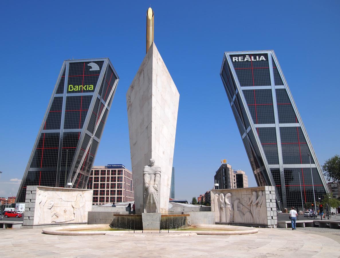 Апартаменти Atico Puerta De Europa Мадрид Екстер'єр фото